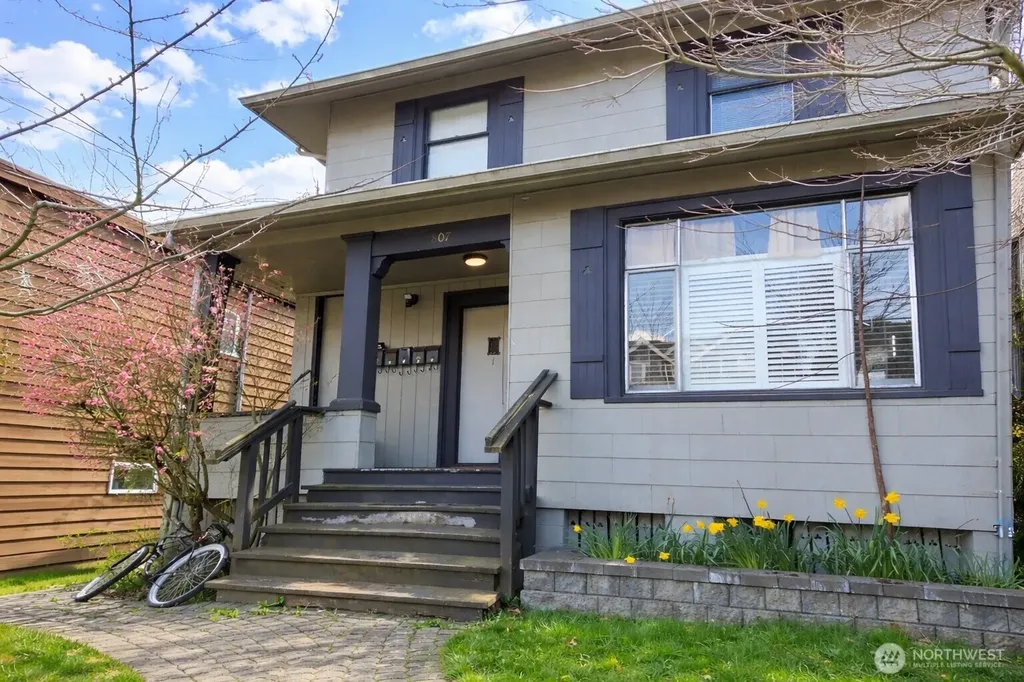 807 N 49th Street Seattle WA 98103