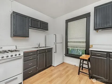807 N 49th Street Seattle WA 98103