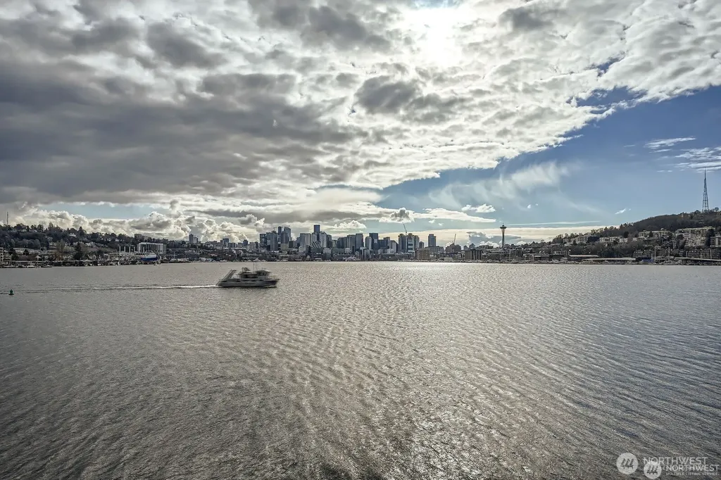 2309 N Northlake Way Seattle WA 98103