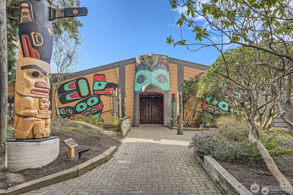 2309 N Northlake Way Seattle WA 98103