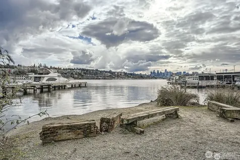 2309 N Northlake Way Seattle WA 98103