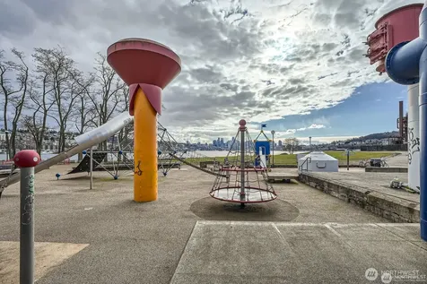 2309 N Northlake Way Seattle WA 98103