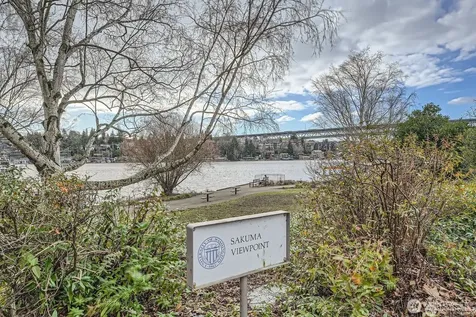 2309 N Northlake Way Seattle WA 98103