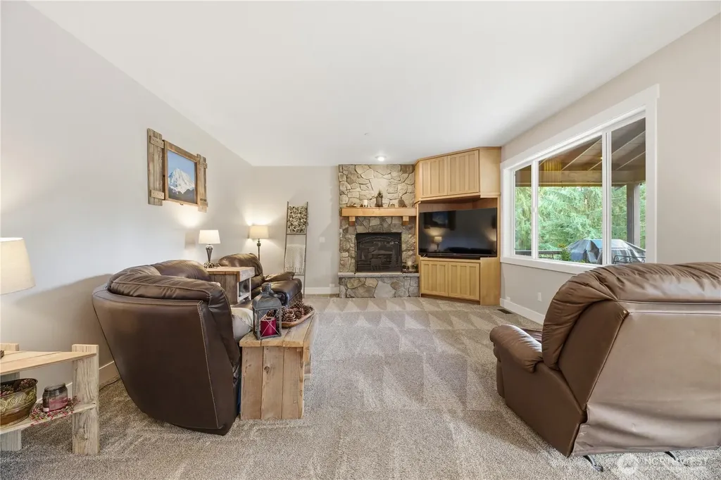 26002 152nd Street E Buckley WA 98321