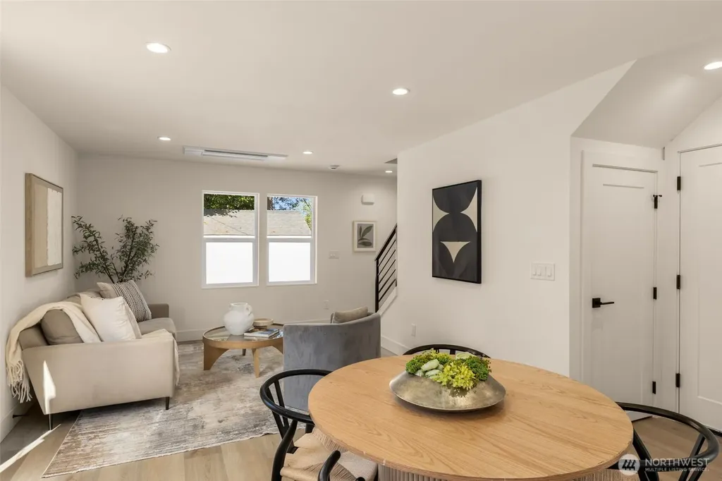 8109 34th Avenue SW Seattle WA 98126