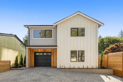 8109 34th Avenue SW Seattle WA 98126