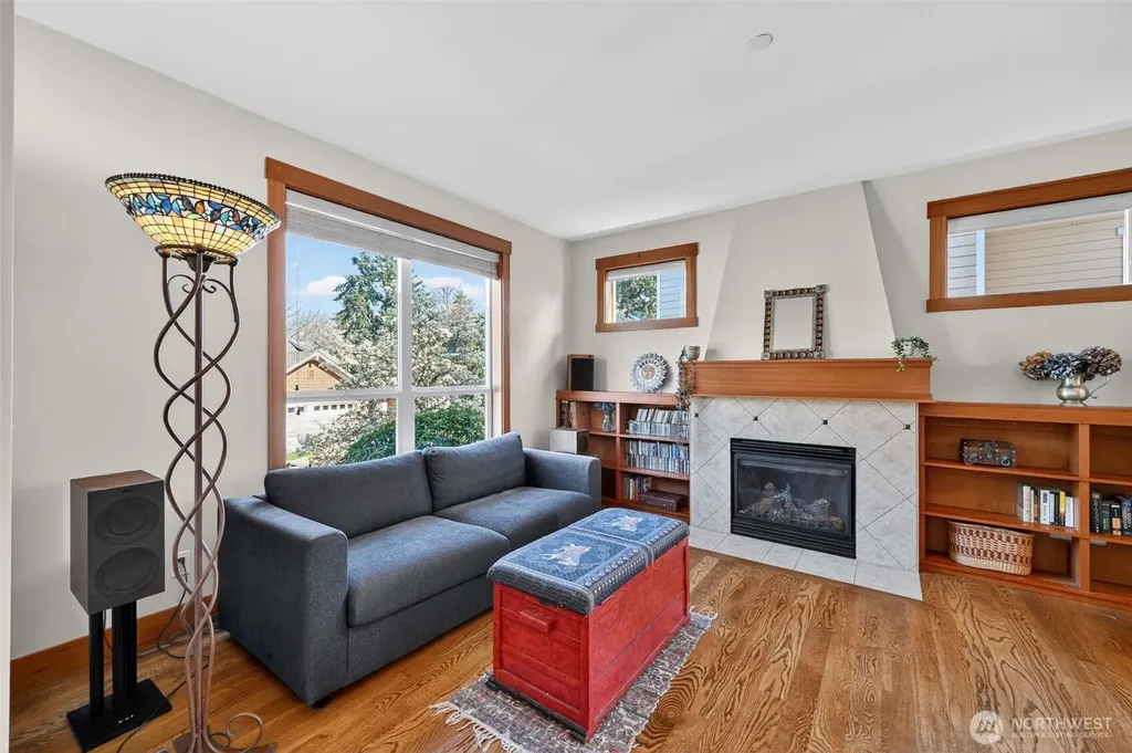 12295 15th Avenue SW Burien WA 98146