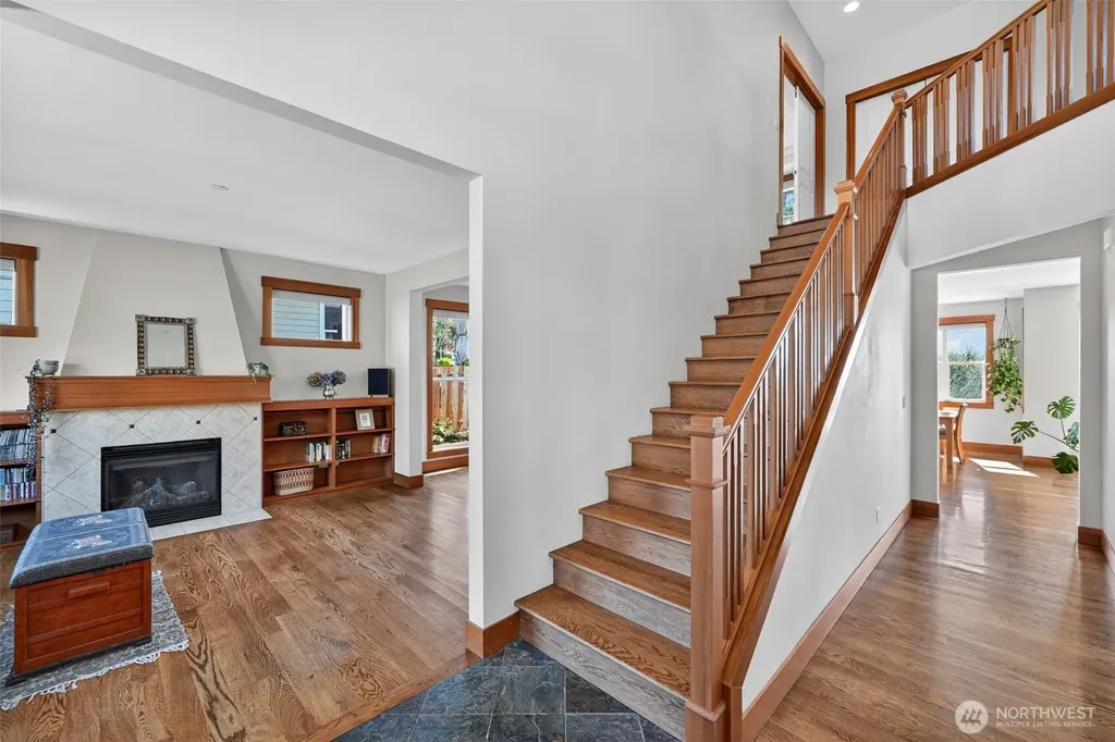 12295 15th Avenue SW Burien WA 98146