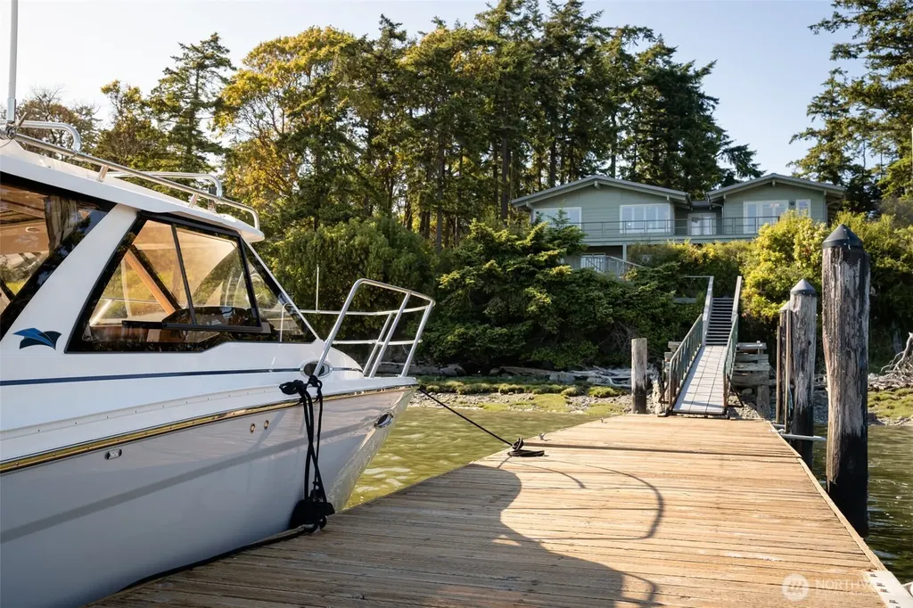 1794 Bayshore Road Lopez Island WA 98261