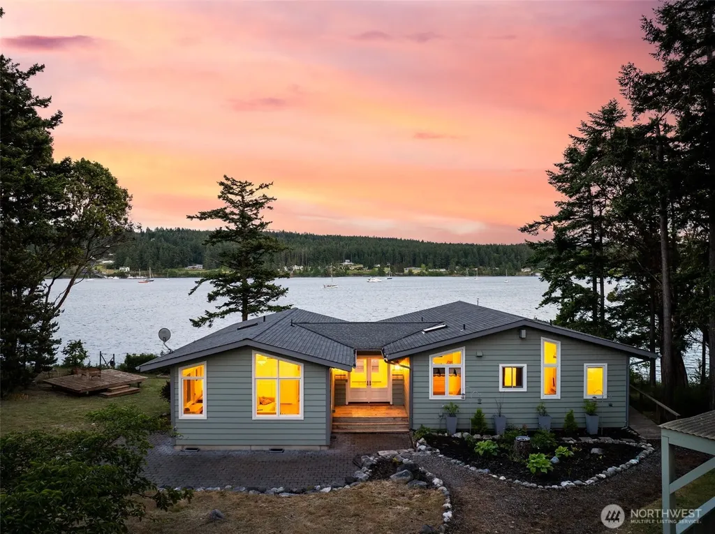 1794 Bayshore Road Lopez Island WA 98261