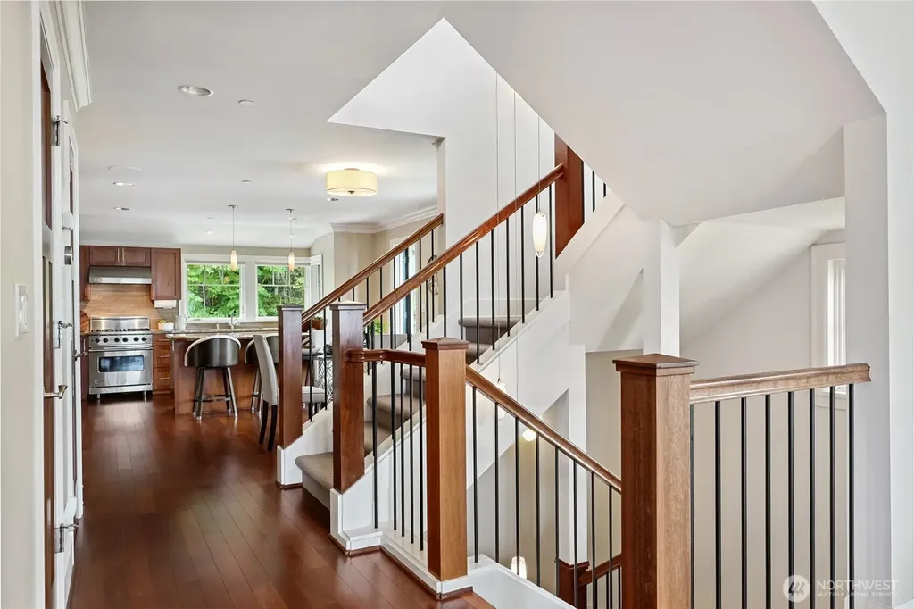 506 Lakeside Avenue S Seattle WA 98144