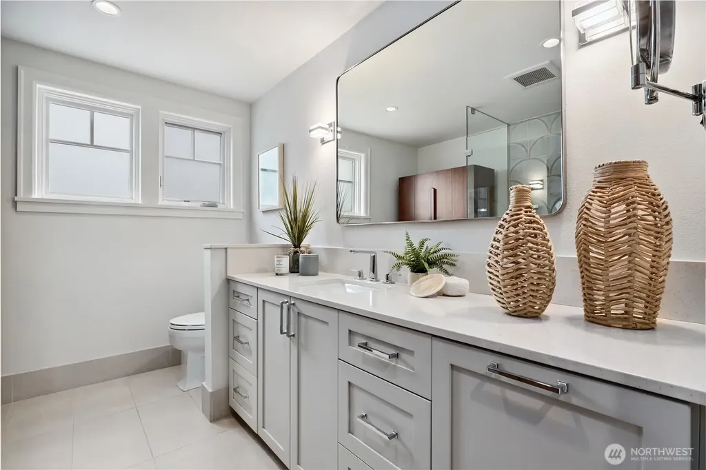 506 Lakeside Avenue S Seattle WA 98144