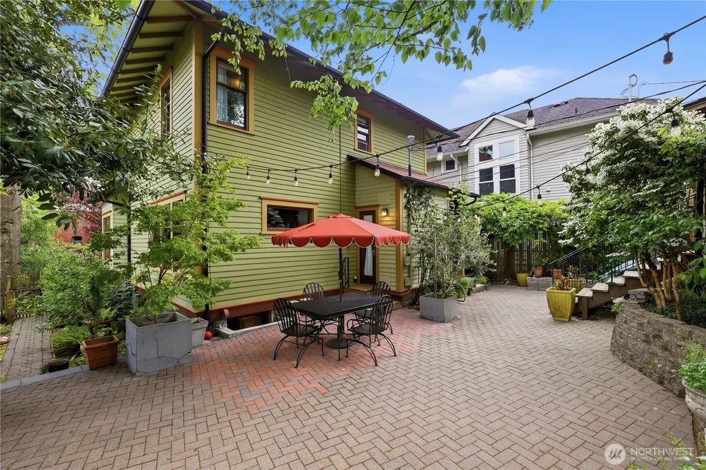 1912 N Steele Street Tacoma WA 98406