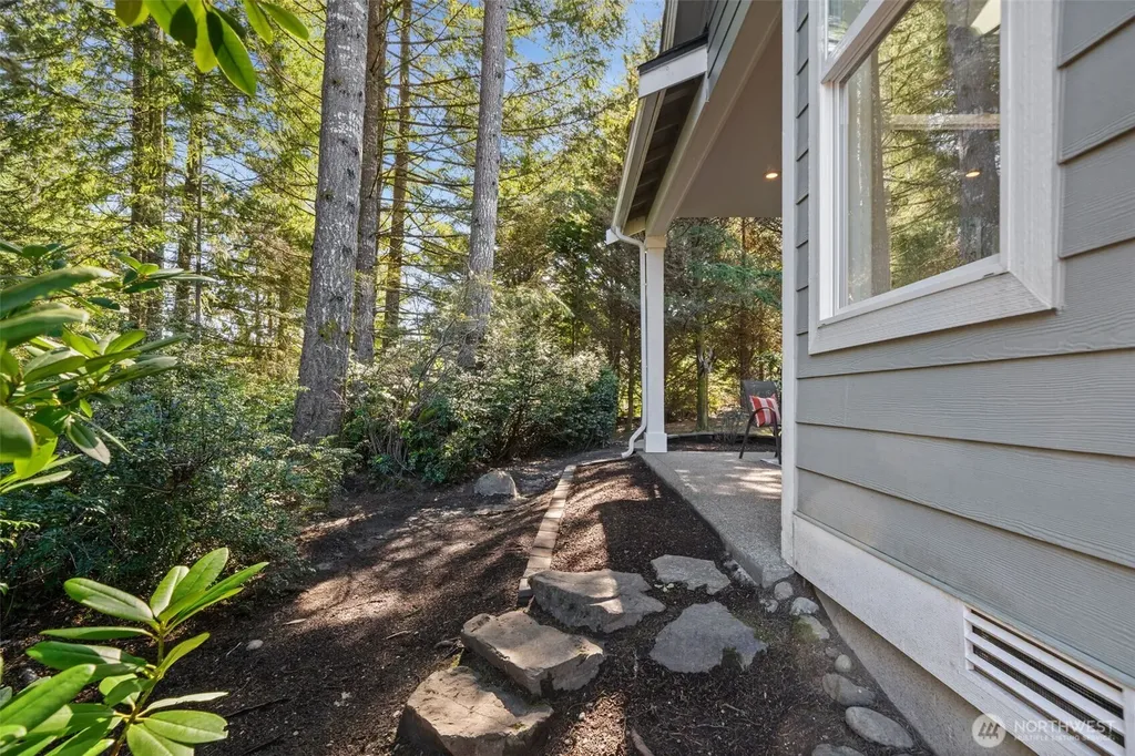 7132 SW Dunraven Lane Port Orchard WA 98367