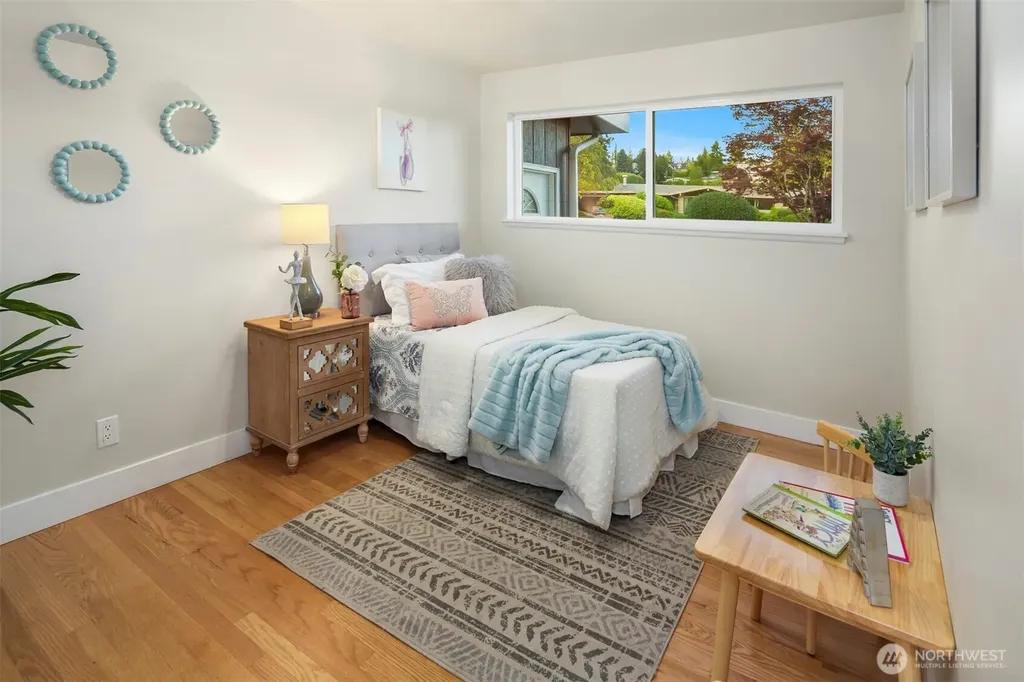 11988 Marine View Drive SW Burien WA 98146