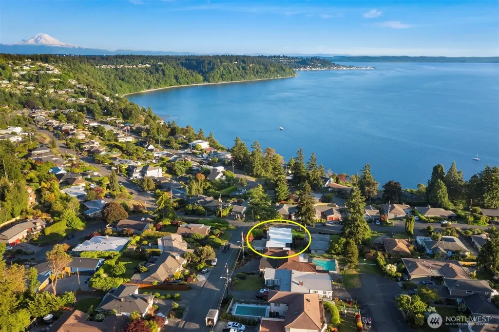 11988 Marine View Drive SW Burien WA 98146