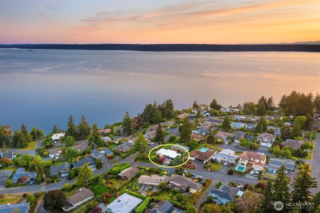 11988 Marine View Drive SW Burien WA 98146