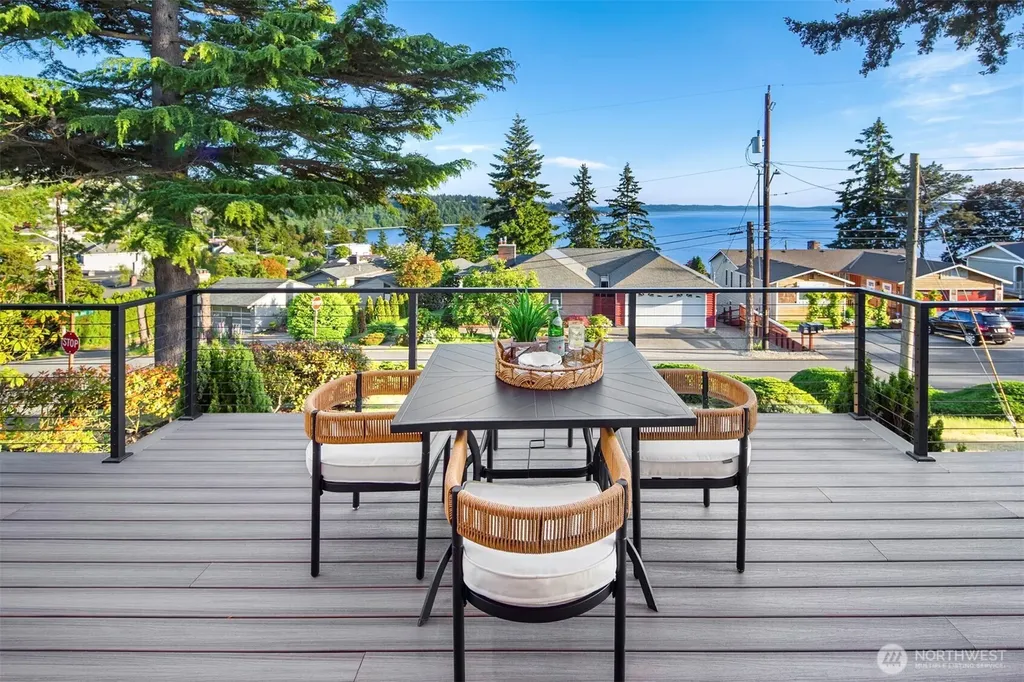 11988 Marine View Drive SW Burien WA 98146