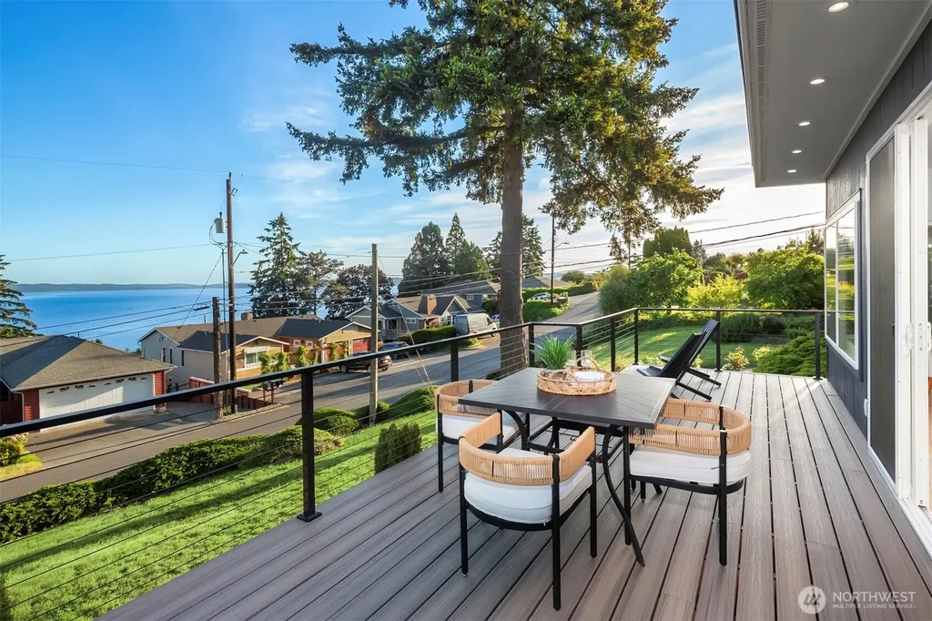 11988 Marine View Drive SW Burien WA 98146