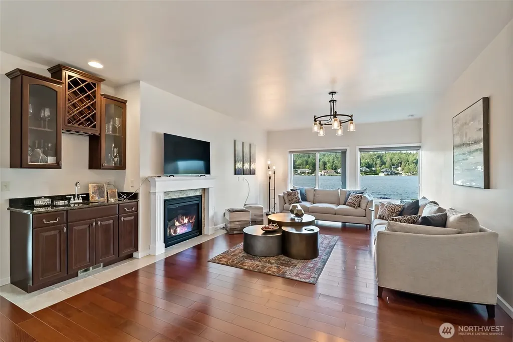 1558 Fairview Street Bellingham WA 98229