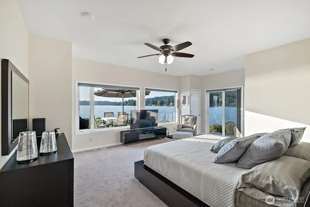 1558 Fairview Street Bellingham WA 98229