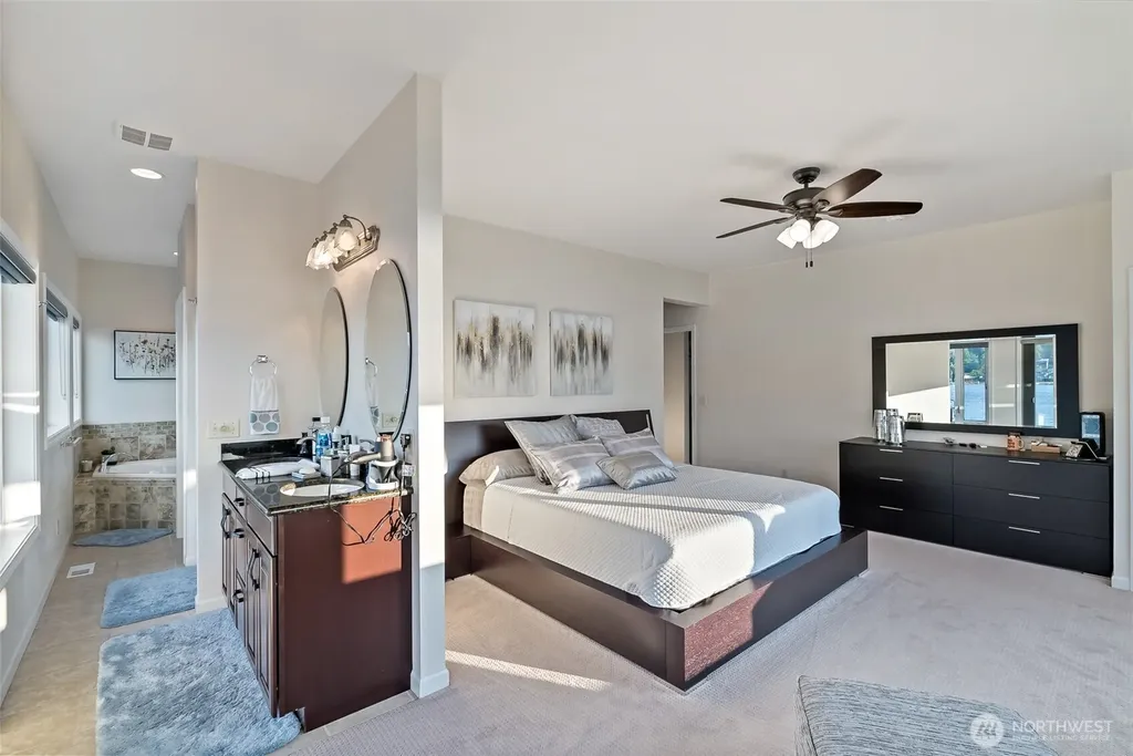 1558 Fairview Street Bellingham WA 98229