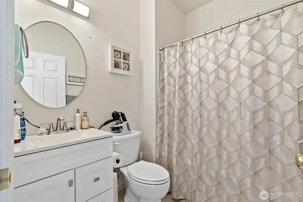 1558 Fairview Street Bellingham WA 98229