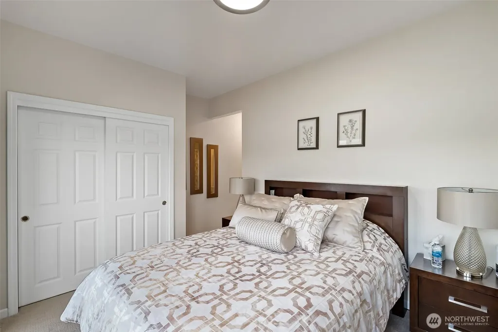 1558 Fairview Street Bellingham WA 98229