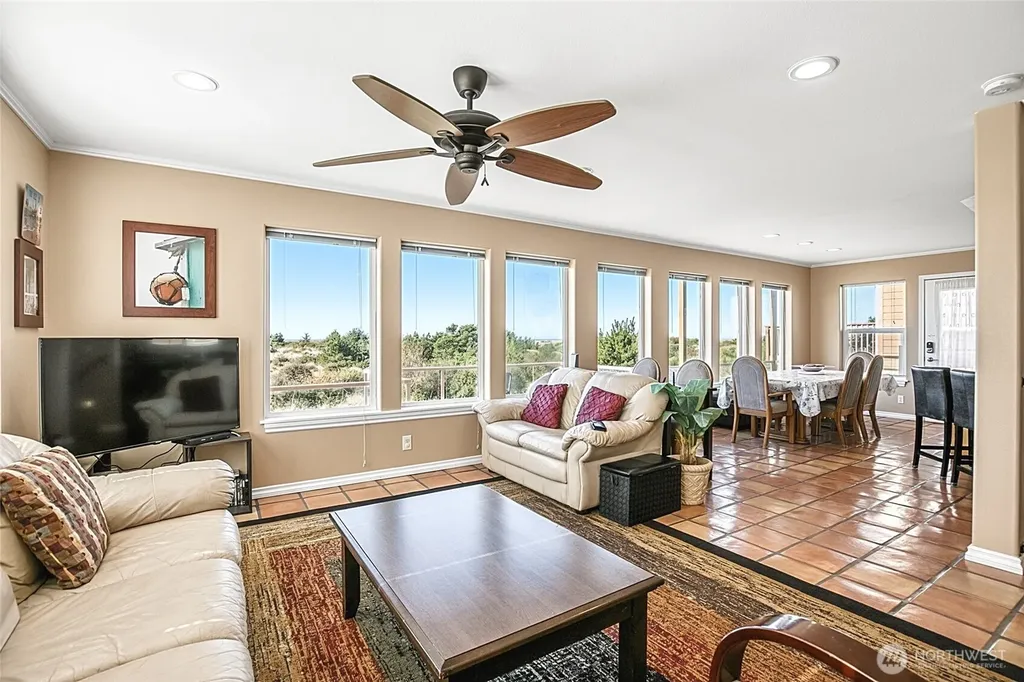 27 Ocean Lane Copalis Beach WA 98535