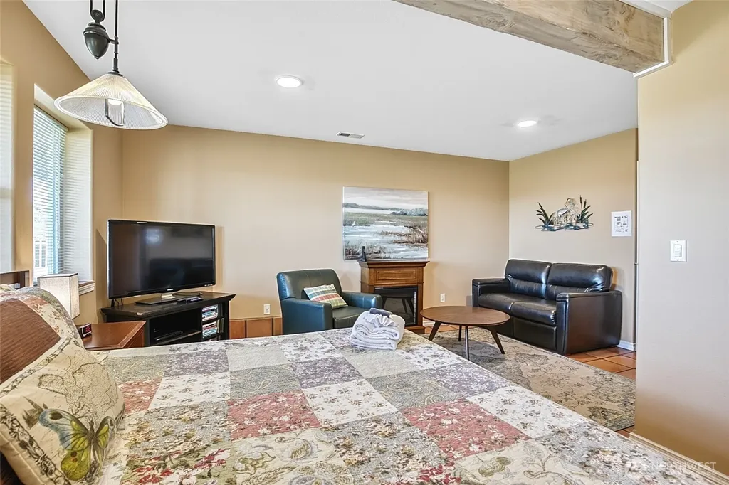27 Ocean Lane Copalis Beach WA 98535