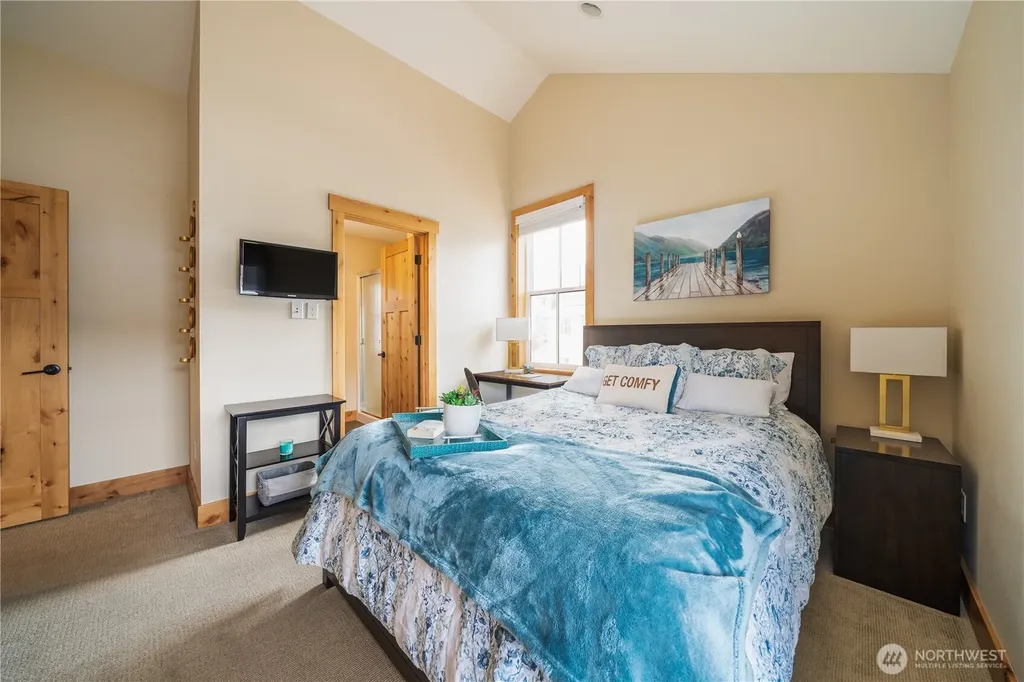 540 Porcupine Lane Chelan WA 98816