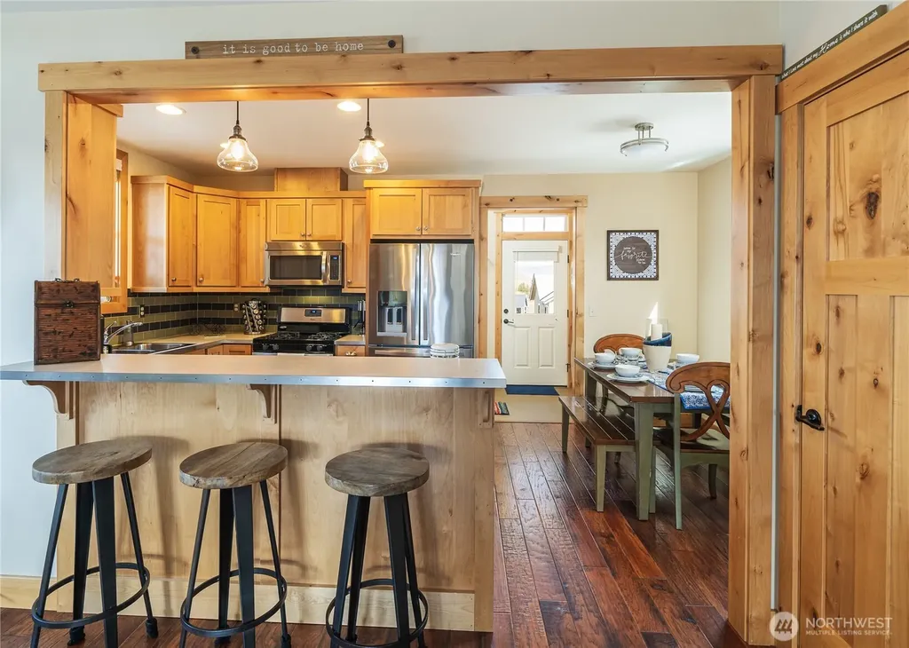 540 Porcupine Lane Chelan WA 98816