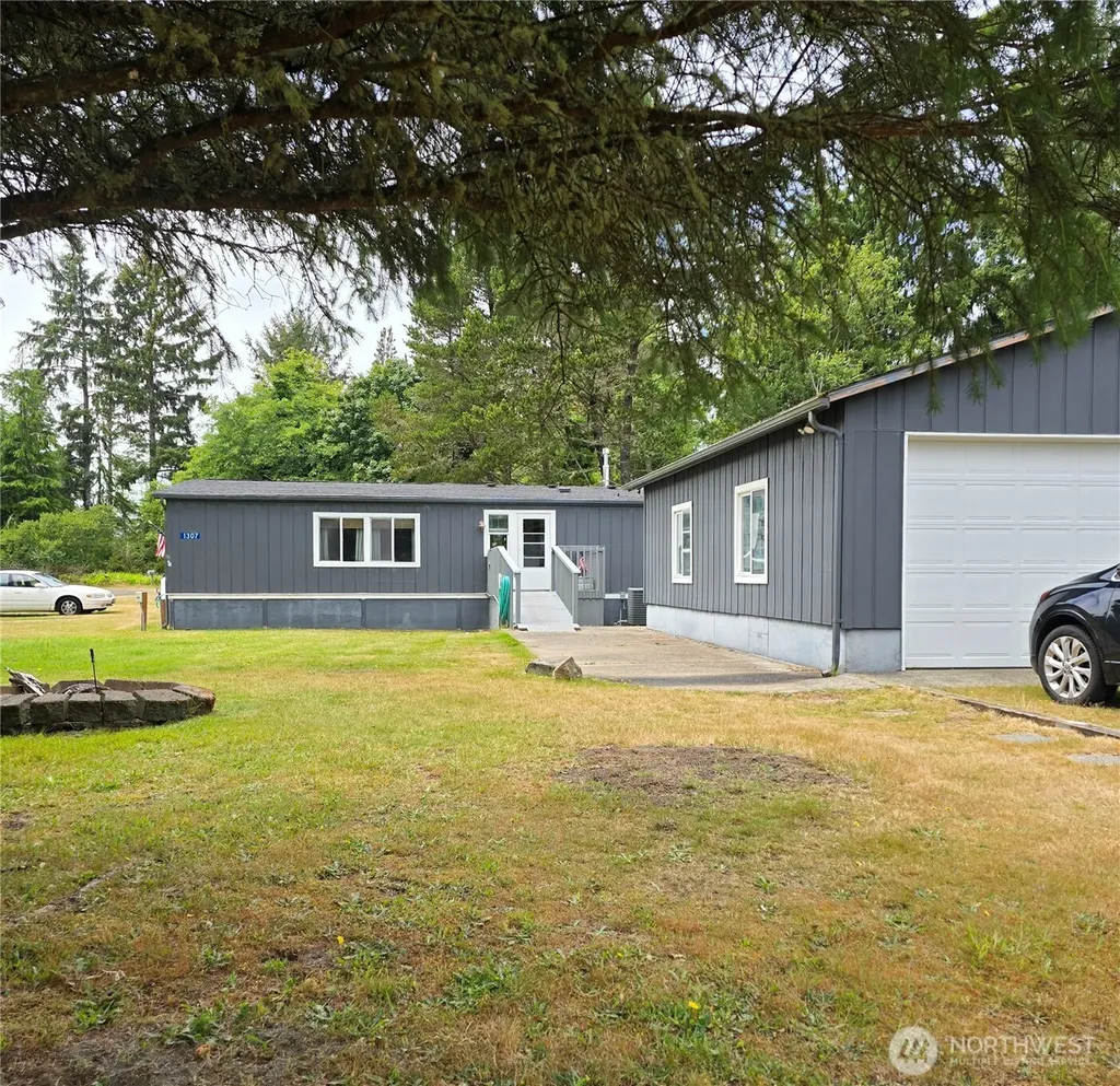 32211 N Place Ocean Park WA 98640