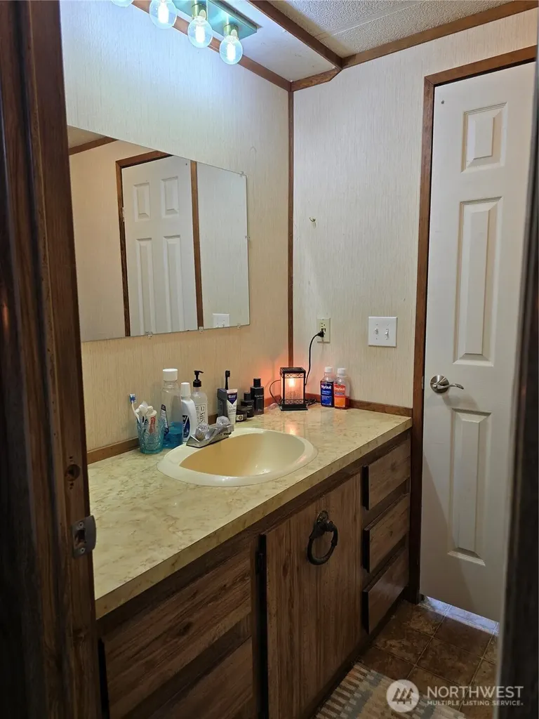 32211 N Place Ocean Park WA 98640