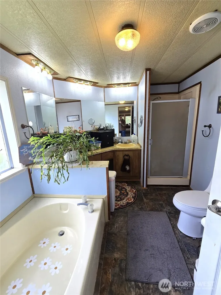 32211 N Place Ocean Park WA 98640