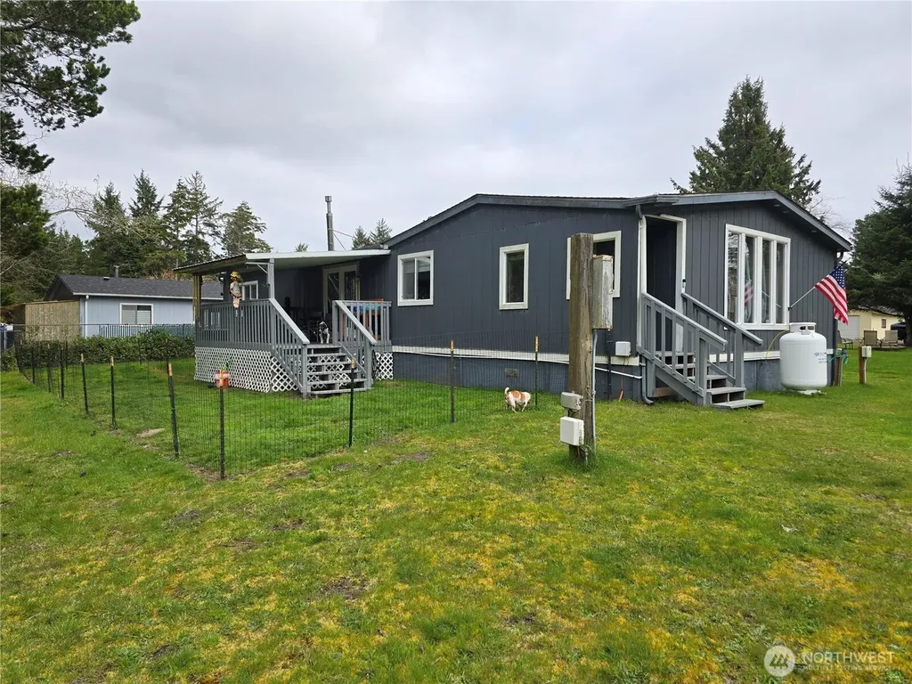 32211 N Place Ocean Park WA 98640
