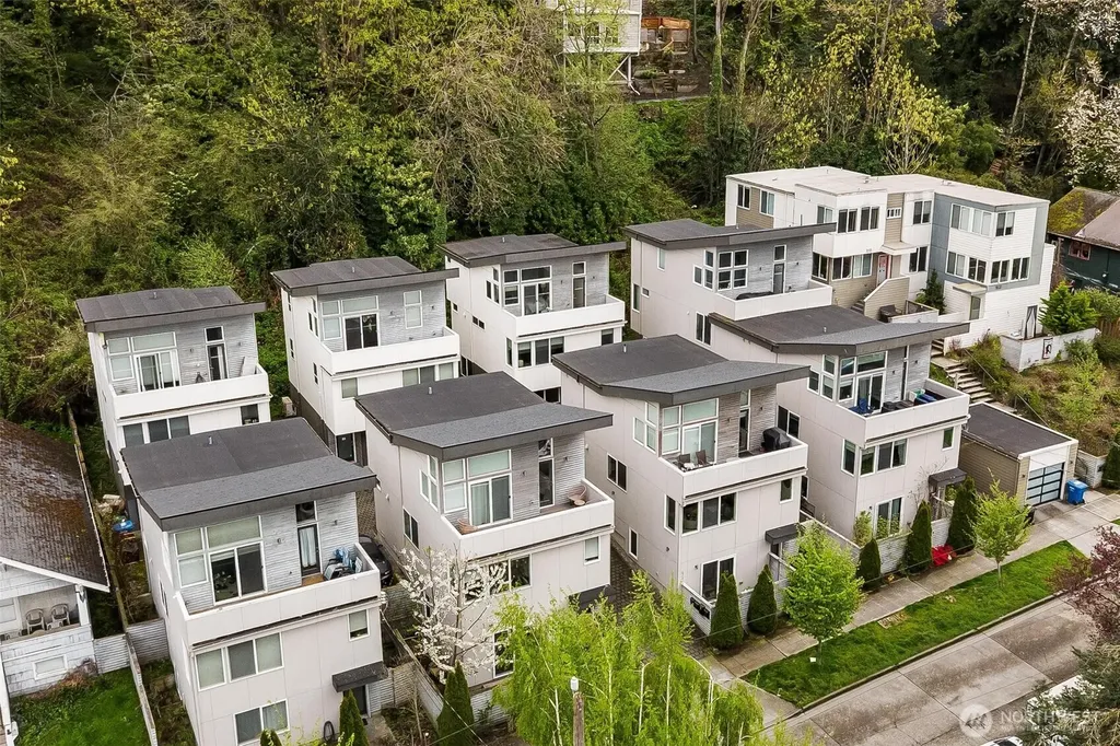 3812 22nd Avenue SW Seattle WA 98106