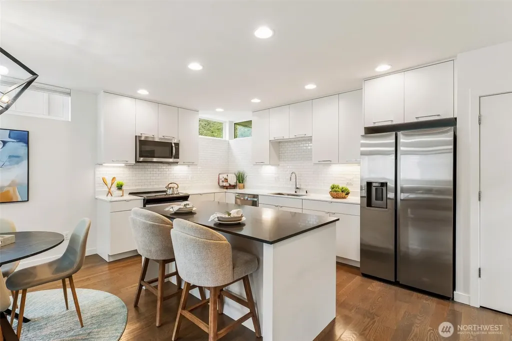 3812 22nd Avenue SW Seattle WA 98106
