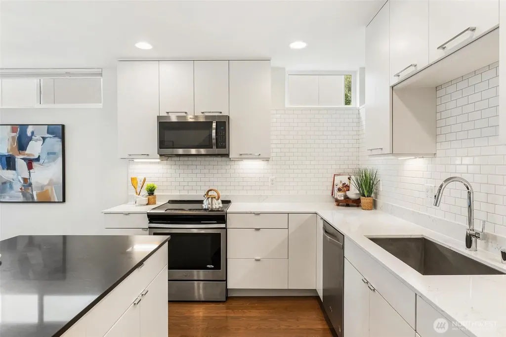 3812 22nd Avenue SW Seattle WA 98106