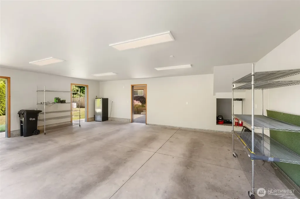 8829 SW Quartermaster Drive Vashon WA 98070