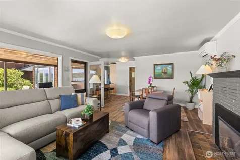 8829 SW Quartermaster Drive Vashon WA 98070