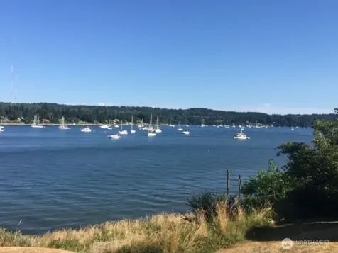 8829 SW Quartermaster Drive Vashon WA 98070