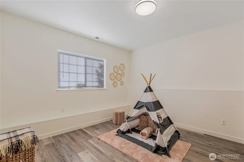 17329 73rd Ave NE Arlington WA 98223