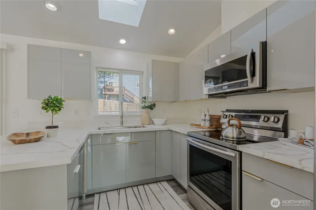 17329 73rd Ave NE Arlington WA 98223