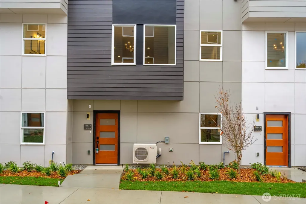 11539 17th Place SW Burien WA 98146
