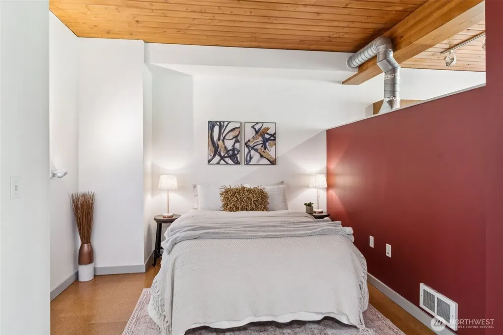 401 9th Avenue N Seattle WA 98109