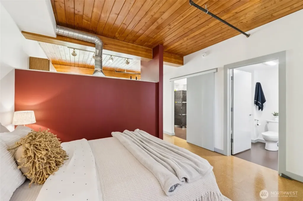 401 9th Avenue N Seattle WA 98109