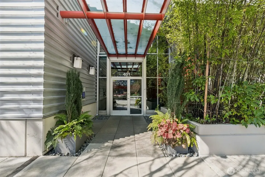 401 9th Avenue N Seattle WA 98109