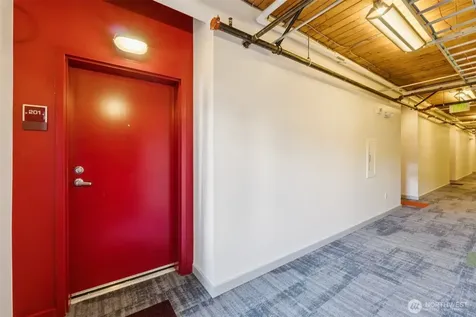 401 9th Avenue N Seattle WA 98109