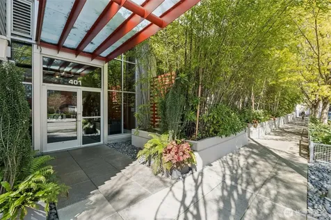 401 9th Avenue N Seattle WA 98109